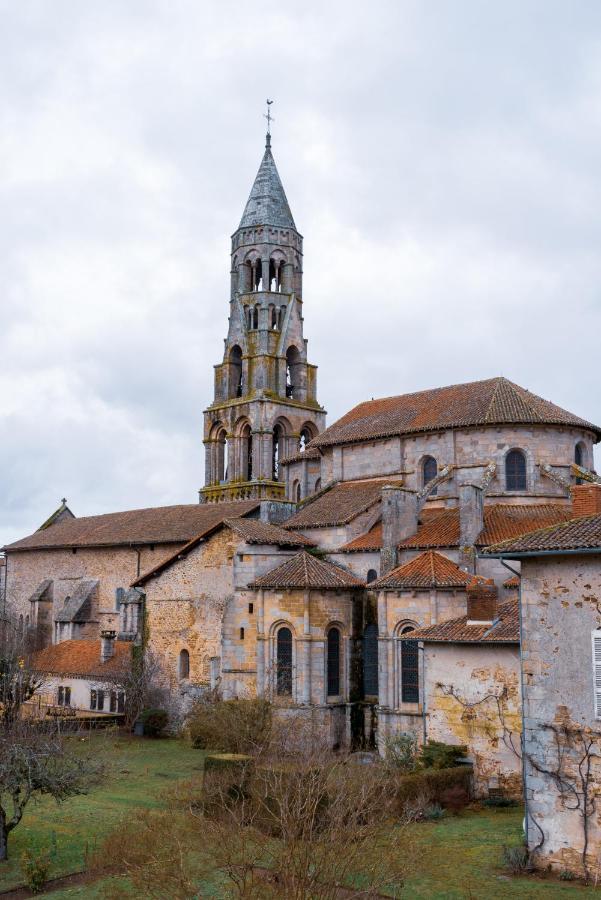 Chambre D Hote "Sous Le Clocher" Saint-Léonard-de-Noblat Dış mekan fotoğraf