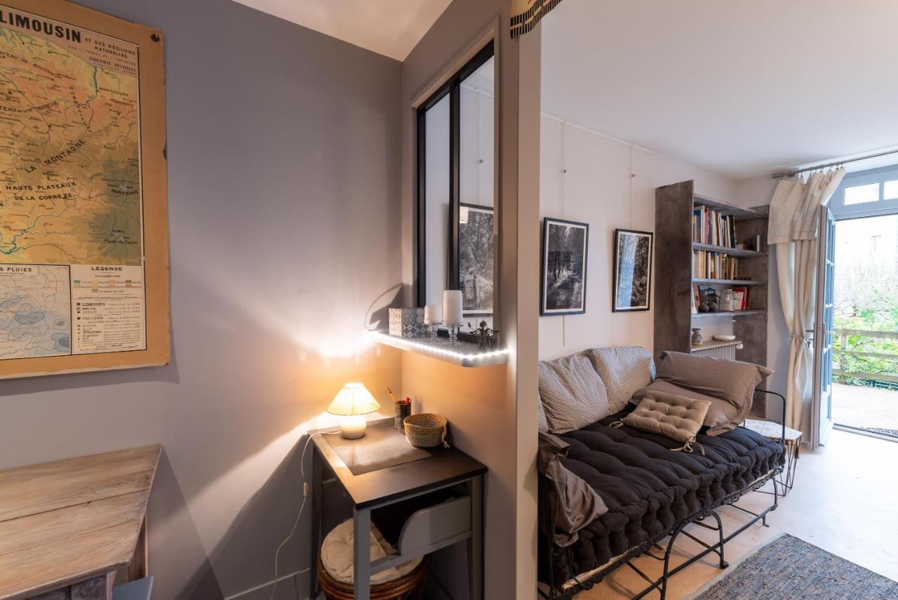 Chambre D Hote "Sous Le Clocher" Saint-Léonard-de-Noblat Dış mekan fotoğraf